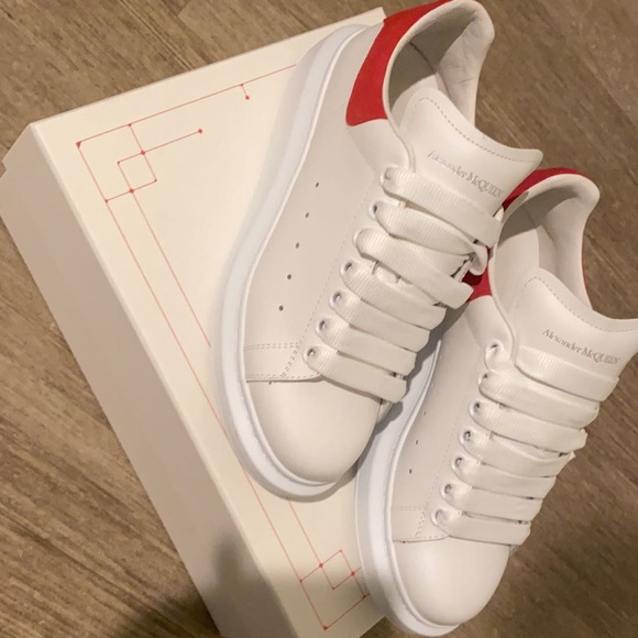 Shoes - Picture 4 of 4